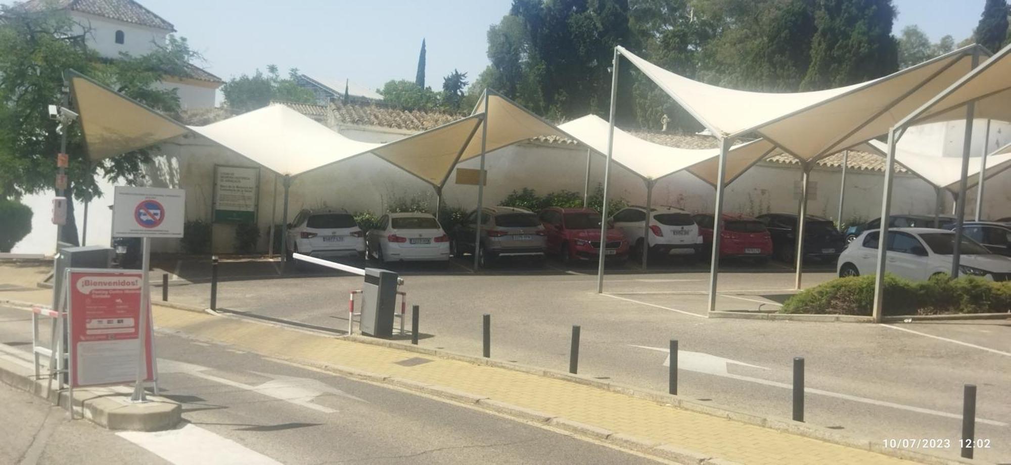 Puerta Sevilla Parking Gratis Cordoba Exterior photo